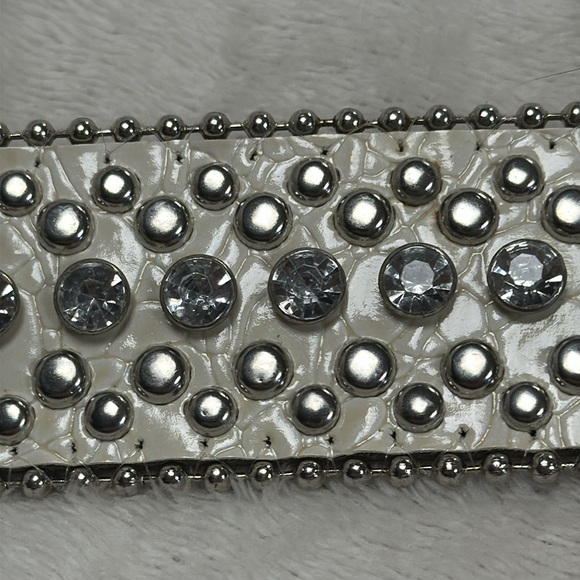Beautiful White Rhinestones and Studs Belt Silver Buckle Western Sparkle XXL - Picture 2 of 6